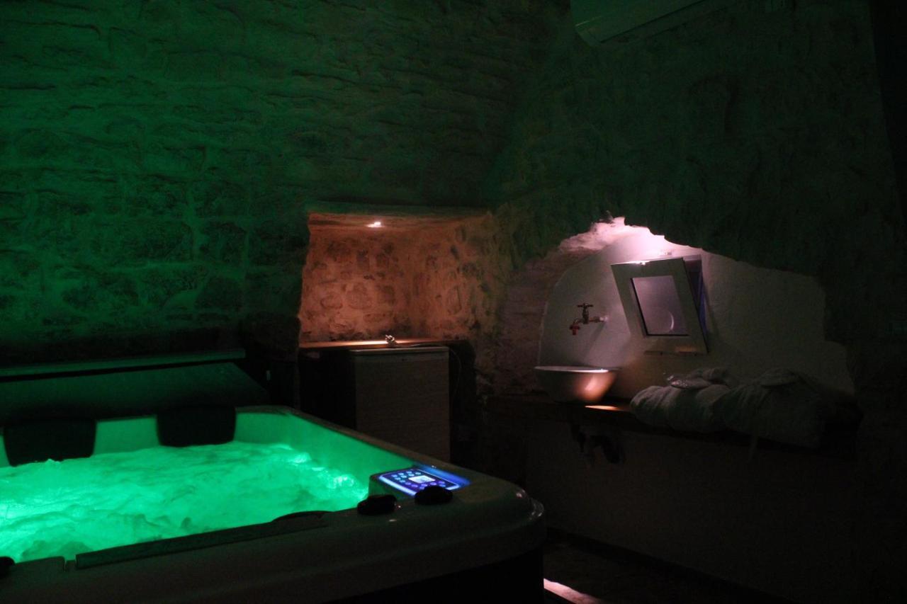 Albergo Diffuso Dimora Rossi Turi Exterior foto