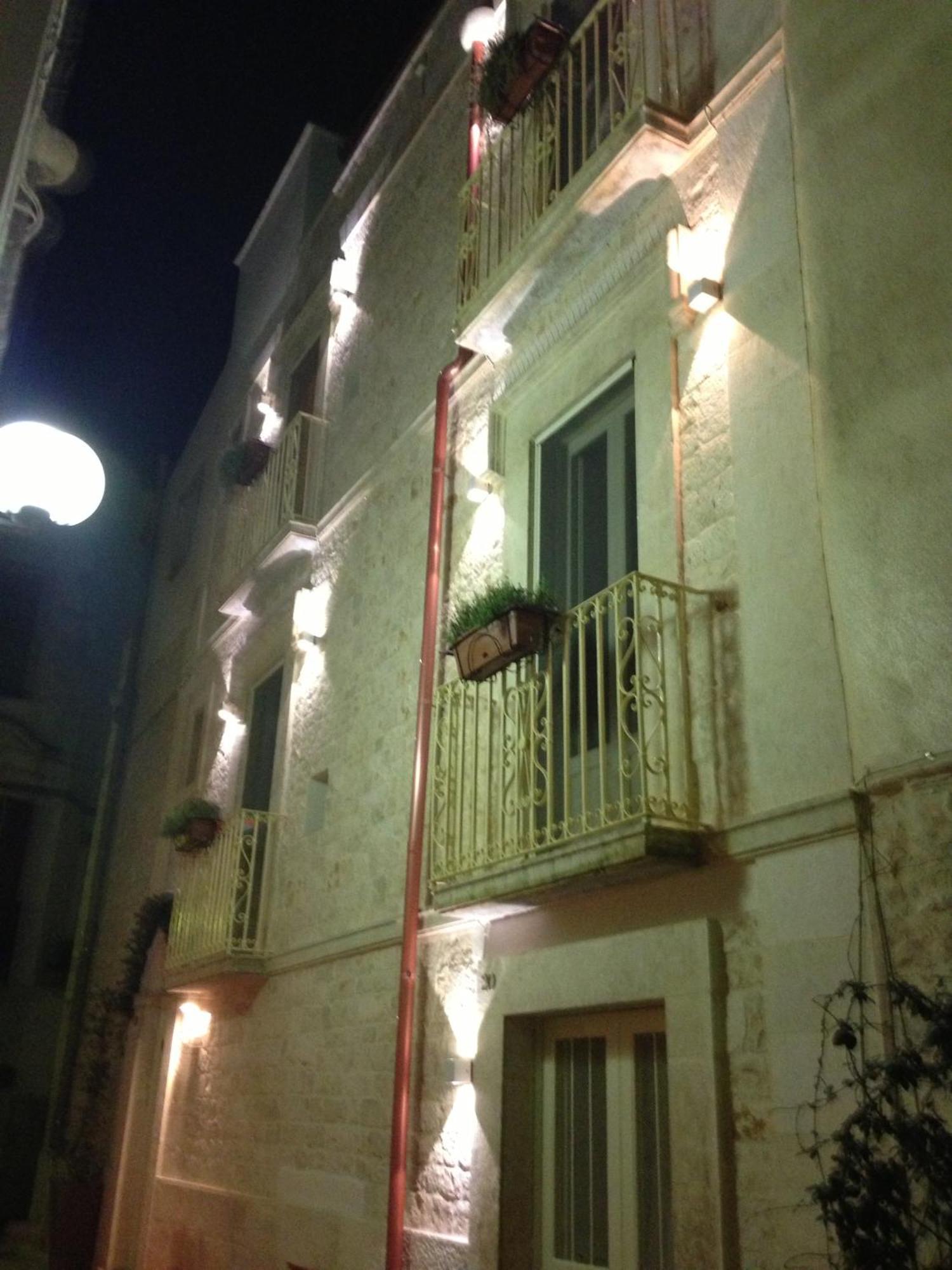 Albergo Diffuso Dimora Rossi Turi Exterior foto